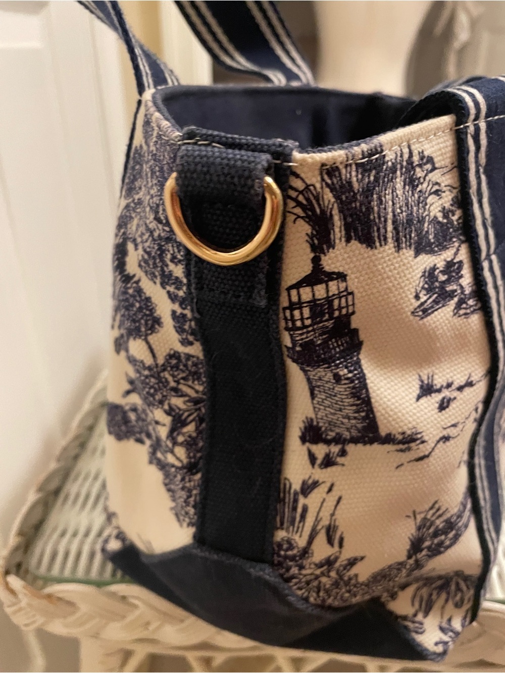 Vineyard Vines printed heritage mini tote - Picture 5 of 6
